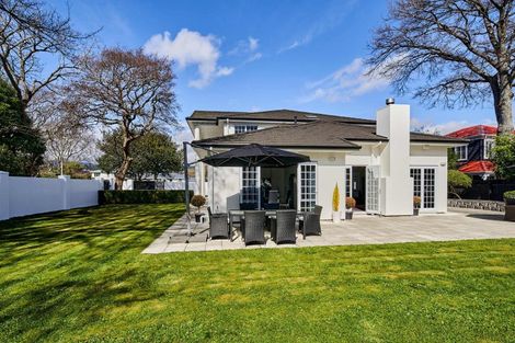 Photo of property in 2 Blundell Way, Heretaunga, Upper Hutt, 5018