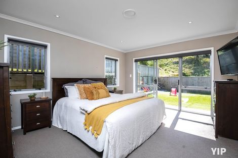 Photo of property in 21 Bickerton Rise, Churton Park, Wellington, 6037