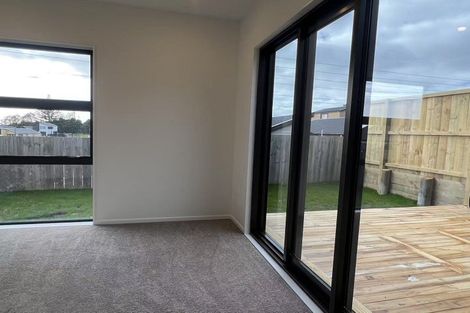 Photo of property in 44 Horokaka Street, Massey, Auckland, 0614