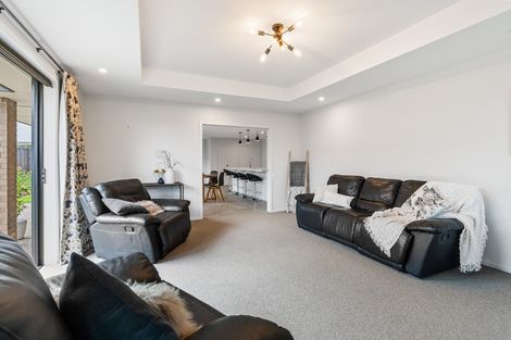 Photo of property in 16 Carrick Place, Mosgiel, 9024