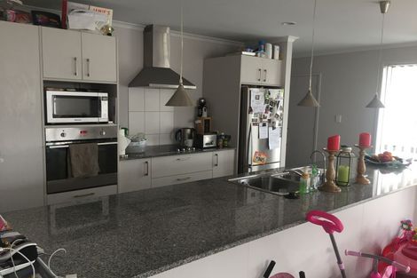 Photo of property in 220 Harbourside Drive, Karaka, Papakura, 2113