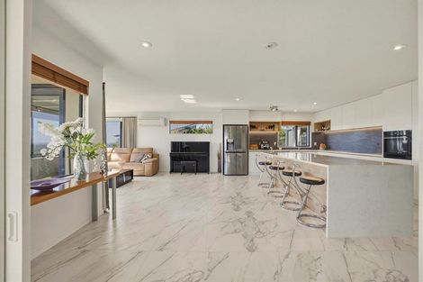 Photo of property in 31 Highcrest Heights, Westmorland, Christchurch, 8025