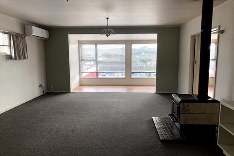 Photo of property in 25 Fraser Avenue, Johnsonville, Wellington, 6037