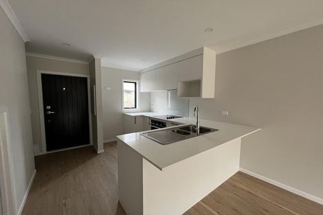 Photo of property in 2/125b Metcalfe Road, Ranui, Auckland, 0612