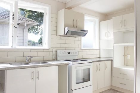 Photo of property in 37 Pearl Baker Drive, Otara, Auckland, 2023