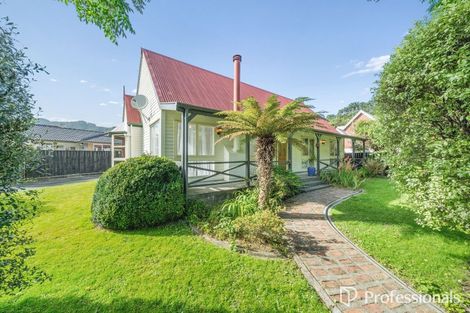 Photo of property in 3 Mcenroe Grove, Naenae, Lower Hutt, 5011
