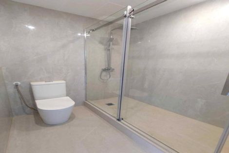 Photo of property in 21 Priestley Drive, Bucklands Beach, Auckland, 2014