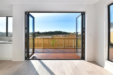 Photo of property in 243 West Hoe Heights, Orewa, 0931