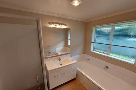 Photo of property in 10 Madison Street, Cambridge, 3434