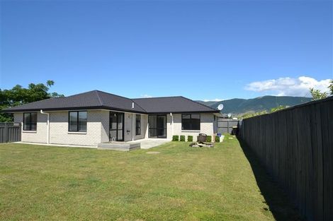 Photo of property in 22 Hammill Grove, Stoke, Nelson, 7011