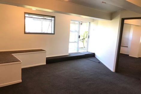 Photo of property in 32 Roick Parade, Glen Eden, Auckland, 0602