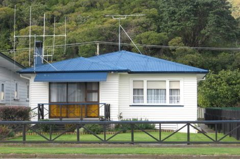 Photo of property in 704 Mackay Street, Thames, 3500