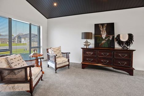 Photo of property in 15 Ruru Street, Cambridge, 3434