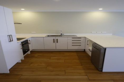 Photo of property in 19u2 Collins Avenue, Tawa, Wellington, 5028