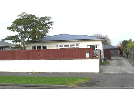 Photo of property in 18 Winters Road, Redwood, Christchurch, 8051