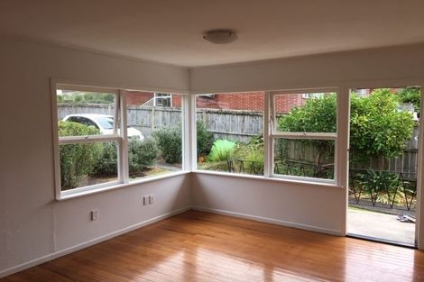 Photo of property in 1/53 Nile Road, Milford, Auckland, 0620
