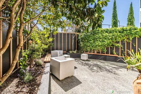 Photo of property in 35b Hobson Crescent, Thorndon, Wellington, 6011