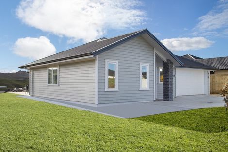 Photo of property in 16 Clark Rise, Pokeno, 2402