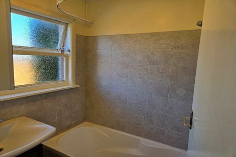 Photo of property in 2/19 Newbridge Place, Ilam, Christchurch, 8041