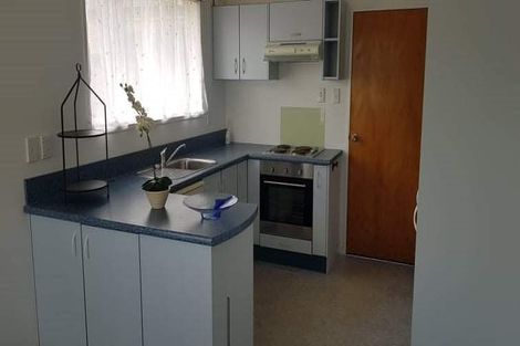 Photo of property in 17 Broadbent Street, Riccarton, Christchurch, 8041
