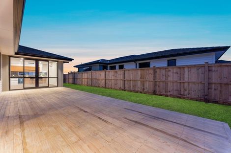 Photo of property in 22 Paihere Street, Huapai, 0810