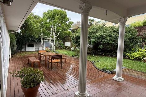 Photo of property in 47a Aberdeen Road, Castor Bay, Auckland, 0620