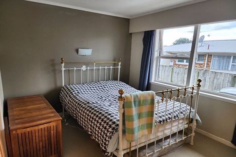 Photo of property in 2/303 Pakuranga Road, Pakuranga Heights, Auckland, 2010