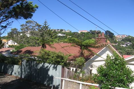 Photo of property in 137 Creswick Terrace, Northland, Wellington, 6012