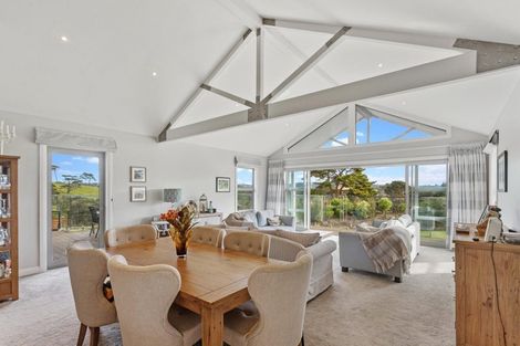 Photo of property in 252 Amreins Road, Taupaki, 0782