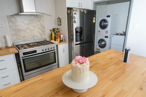 Photo of property in 128 High Street, Bulls, 4818