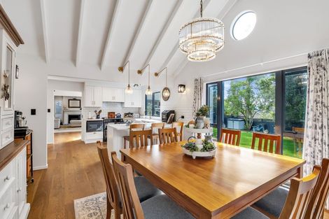 Photo of property in 3 San Ambrosio Rise, Henderson, Auckland, 0612