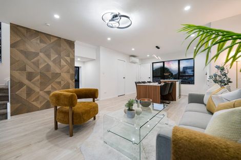 Photo of property in 21f Laura Street, Kelston, Auckland, 0602