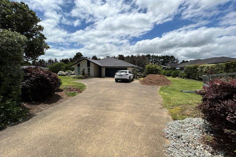 Photo of property in 127 Mcrobbie Road, Kingseat, Papakura, 2580