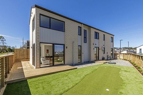 Photo of property in 46 Paretao Street, Massey, 0614