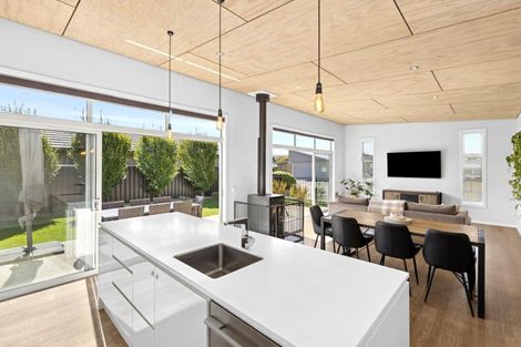 Photo of property in 7 David Place, Cromwell, 9310