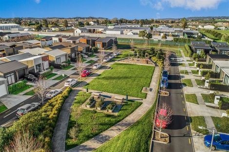 Photo of property in 17 Liberation Road, Papakura, 2110