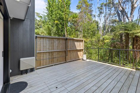 Photo of property in 29 Tokai Place, Glen Eden, 0602