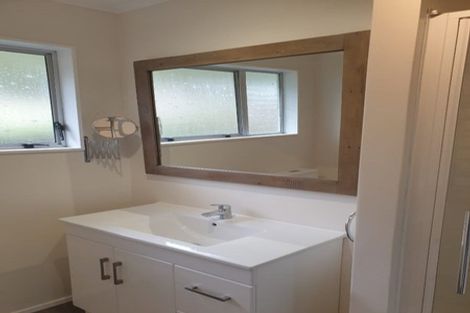 Photo of property in 7a Hobbit Lane, Pinehaven, Upper Hutt, 5371