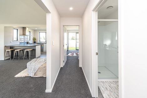 Photo of property in 30 Oldfield Lane, Marton, 4710