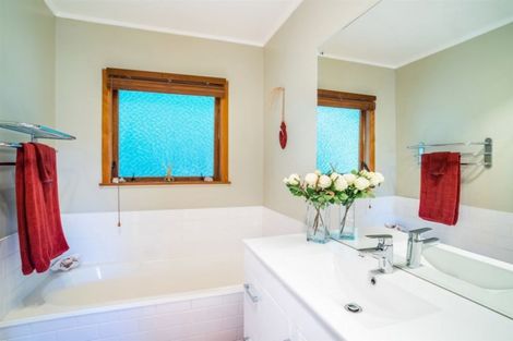 Photo of property in 2/56 Alton Avenue, Hillcrest, Auckland, 0627