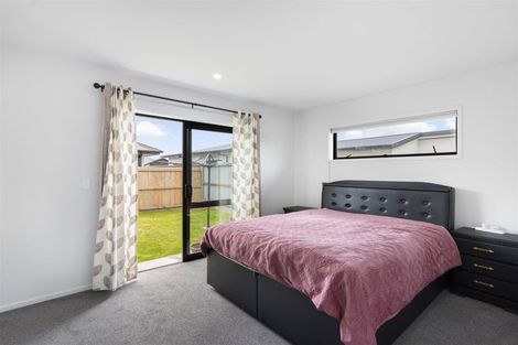 Photo of property in 23 Clonbunny Close, Rolleston, 7614