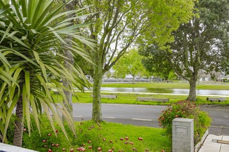 Photo of property in 71 The Track, Takanini, 2112