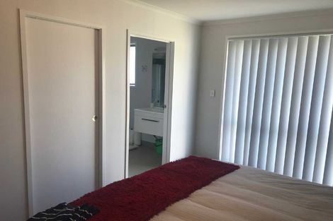 Photo of property in 17 Perla Road, Pukekohe, 2120