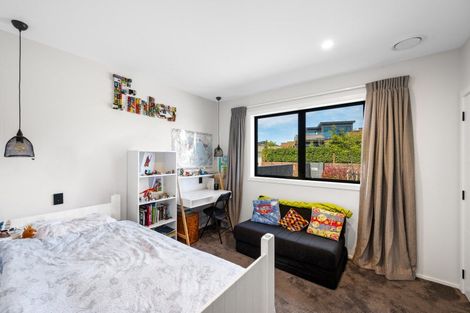 Photo of property in 13 Kotare Drive, Wanaka, 9305