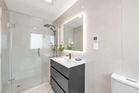 Photo of property in 1 Hing Street, Flat Bush, Auckland, 2019