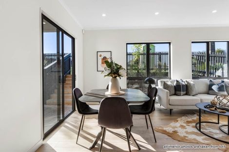 Photo of property in 136d Forrest Hill Road, Forrest Hill, Auckland, 0620