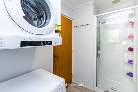 Photo of property in 17 Beryl Grove, Birchville, Upper Hutt, 5018