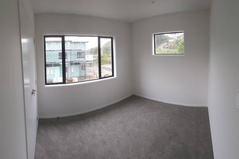 Photo of property in 16/9u Surrey Street, Tawa, Wellington, 5028