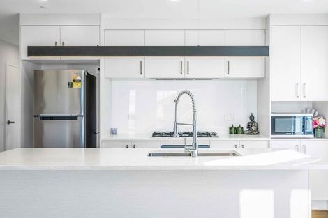 Photo of property in 11 Silver Beech Street, Takanini, 2110