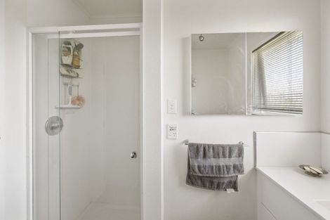 Photo of property in 47a Church Road, Taradale, Napier, 4112